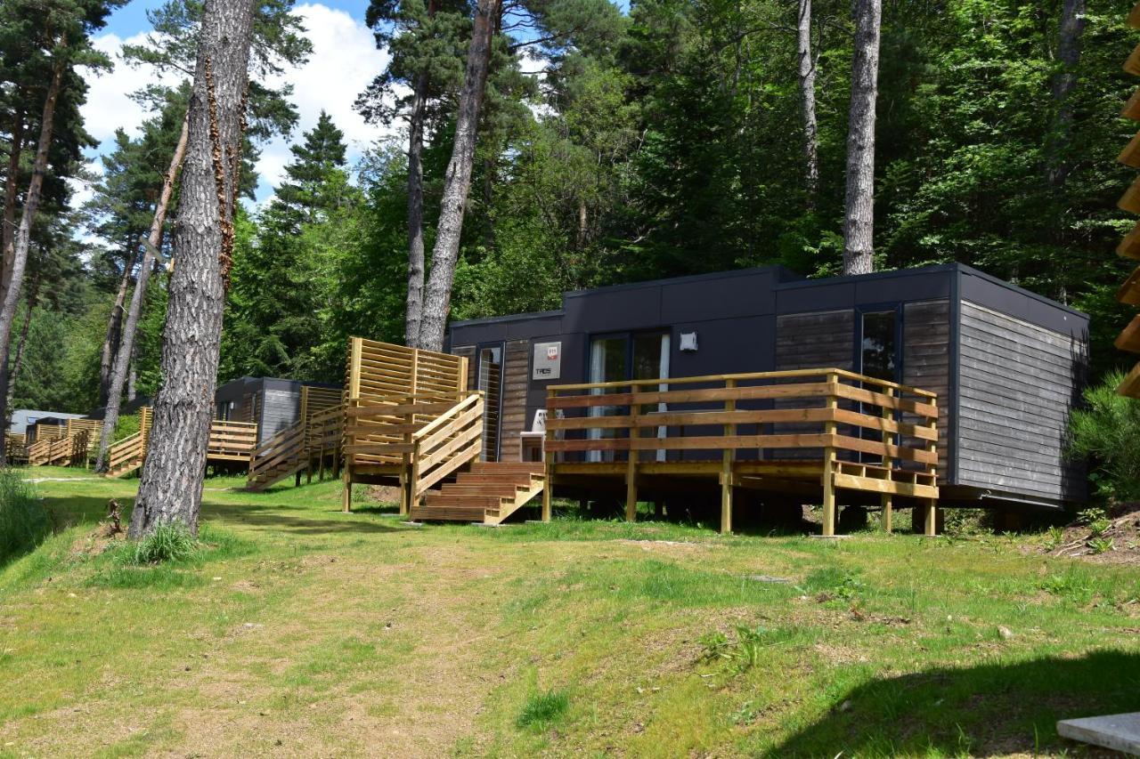 Camping Domaine Du Lac Chambon Murol Exterior foto