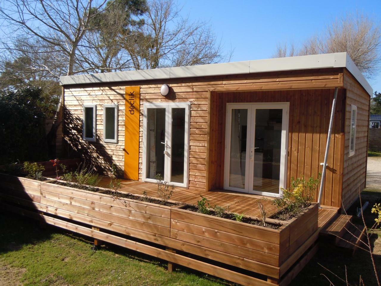Camping Domaine Du Lac Chambon Murol Exterior foto